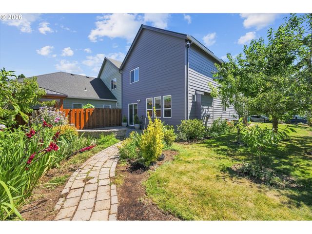 17325 Se SHERMAN St, Portland, OR 97233