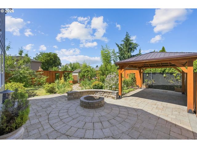 17325 Se SHERMAN St, Portland, OR 97233