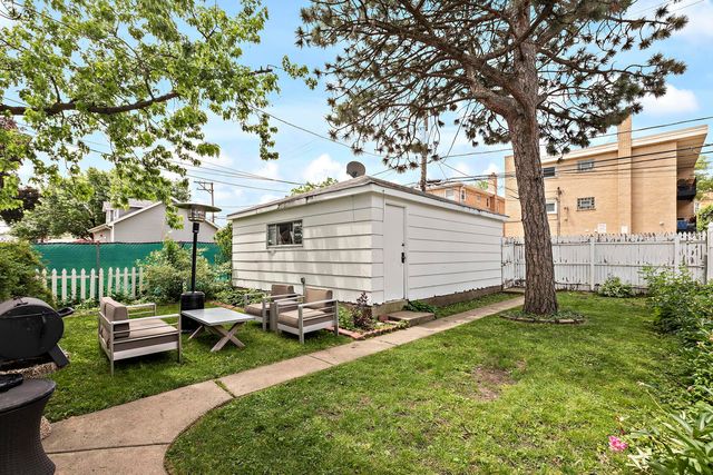 6844 N Ottawa Avenue 2, Chicago, IL 60631