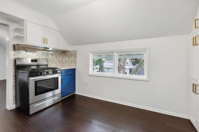 6844 N Ottawa Avenue 2, Chicago, IL 60631