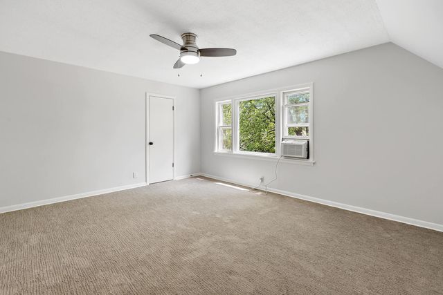 6844 N Ottawa Avenue 2, Chicago, IL 60631