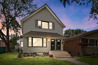 6844 N Ottawa Avenue 2, Chicago, IL 60631