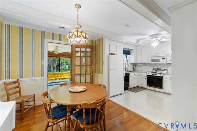 421 Paddington Dr, Midlothian, VA 23114
