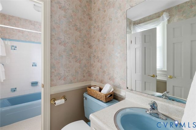 421 Paddington Dr, Midlothian, VA 23114