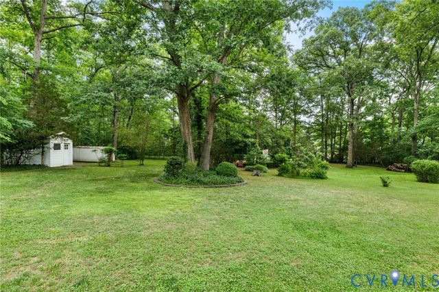 421 Paddington Dr, Midlothian, VA 23114