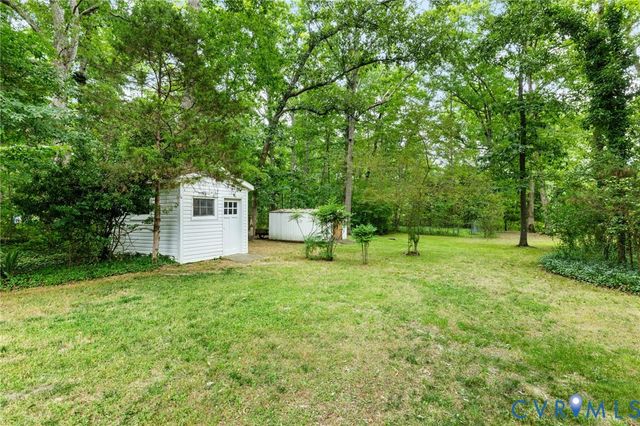 421 Paddington Dr, Midlothian, VA 23114