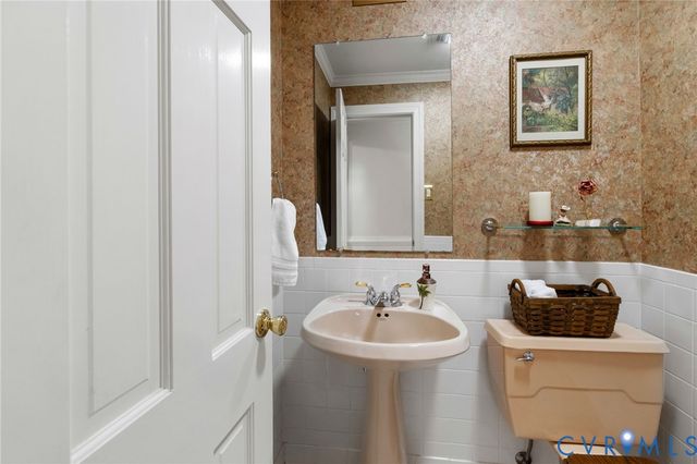 421 Paddington Dr, Midlothian, VA 23114