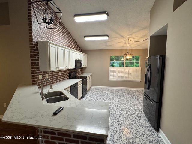 99118 Koloa Street, Diamondhead, MS 39525