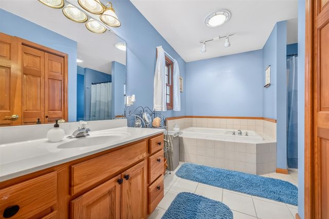 975 Glenwood Avenue, Muskegon, MI 49445