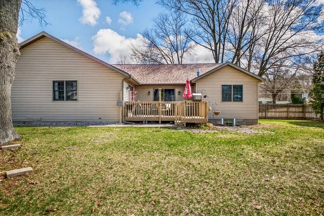 975 Glenwood Avenue, Muskegon, MI 49445