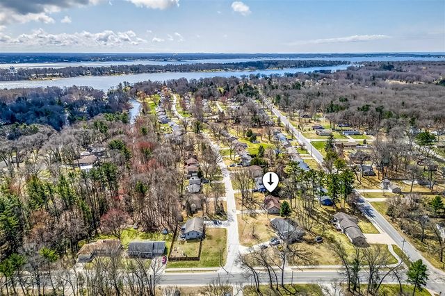 975 Glenwood Avenue, Muskegon, MI 49445