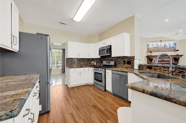 16827 Ship Anchor Drive, Friendswood, TX 77546