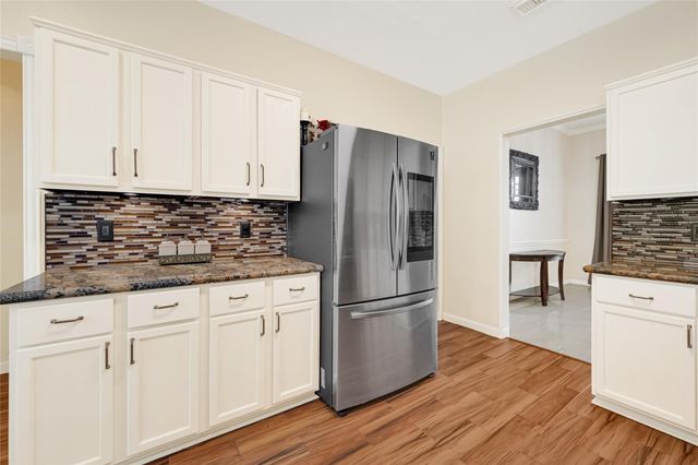 16827 Ship Anchor Drive, Friendswood, TX 77546