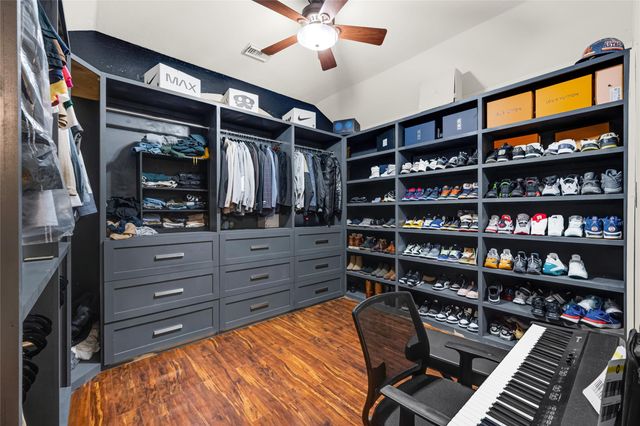 16827 Ship Anchor Drive, Friendswood, TX 77546