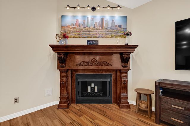 16827 Ship Anchor Drive, Friendswood, TX 77546