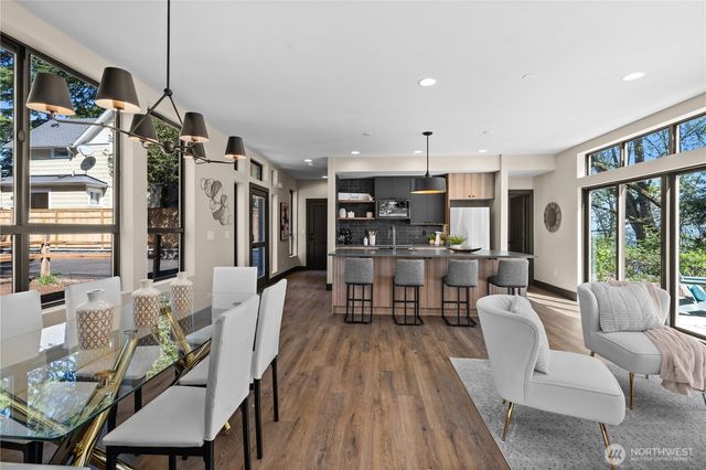 1128 31st Avenue S, Seattle, WA 98144