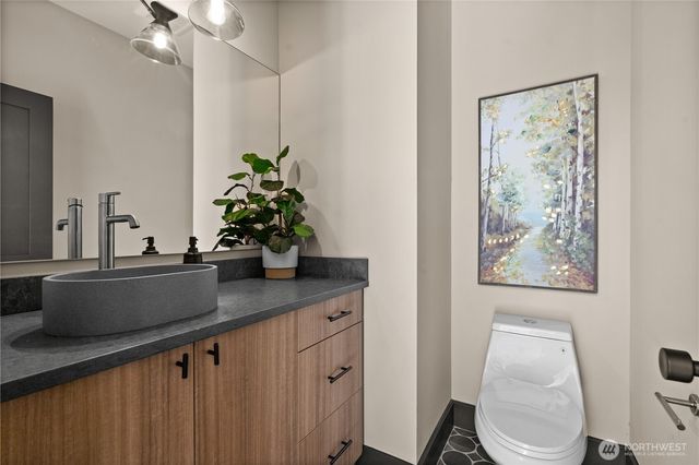 1128 31st Avenue S, Seattle, WA 98144