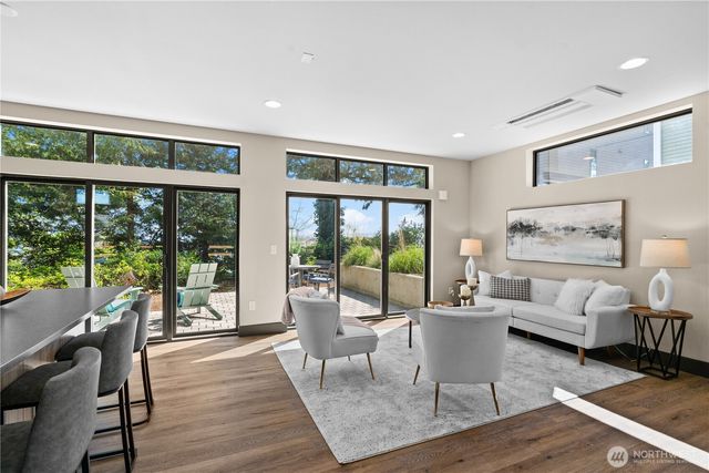 1128 31st Avenue S, Seattle, WA 98144