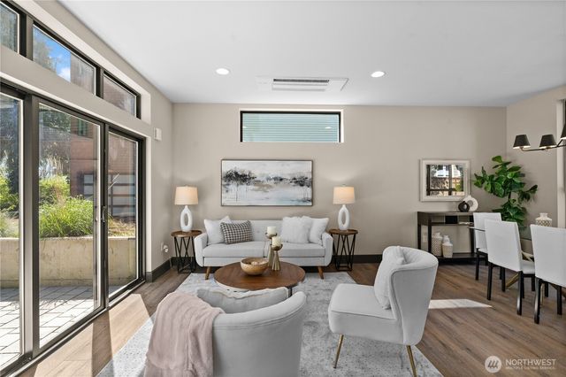 1128 31st Avenue S, Seattle, WA 98144