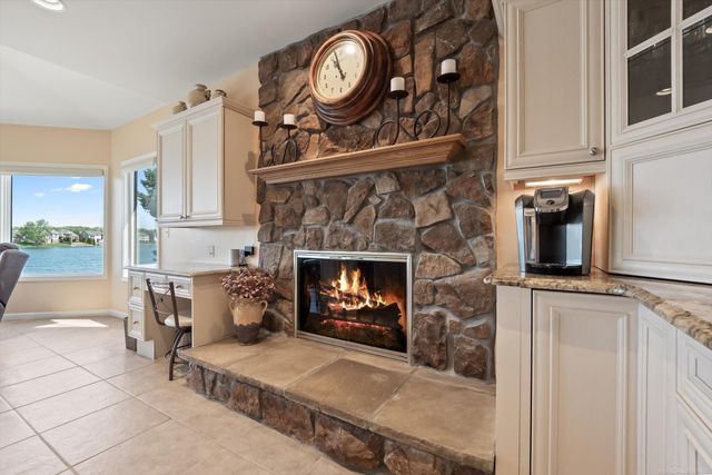 400 Lakes Edge Drive, Oxford Twp, MI 48371