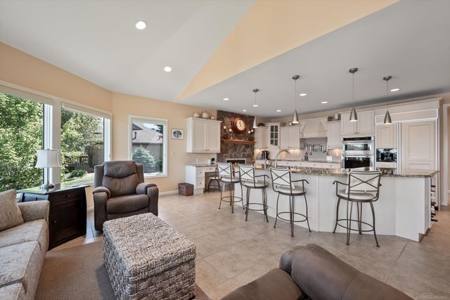 400 Lakes Edge Drive, Oxford Twp, MI 48371