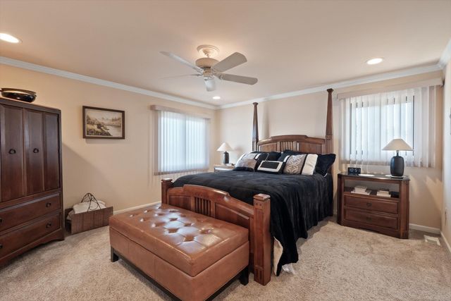 400 Lakes Edge Drive, Oxford Twp, MI 48371