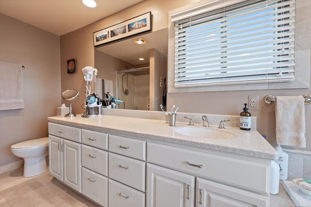 400 Lakes Edge Drive, Oxford Twp, MI 48371