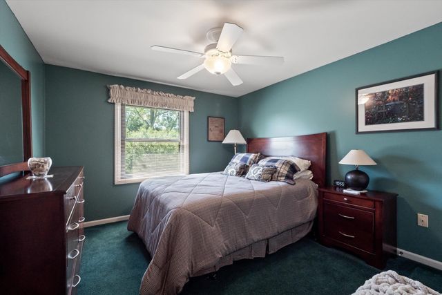 400 Lakes Edge Drive, Oxford Twp, MI 48371