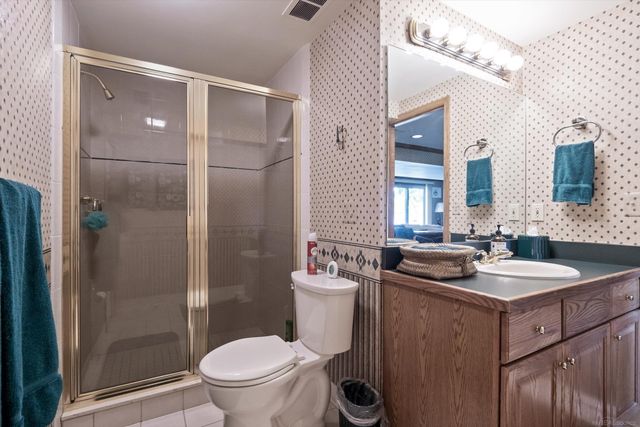 400 Lakes Edge Drive, Oxford Twp, MI 48371