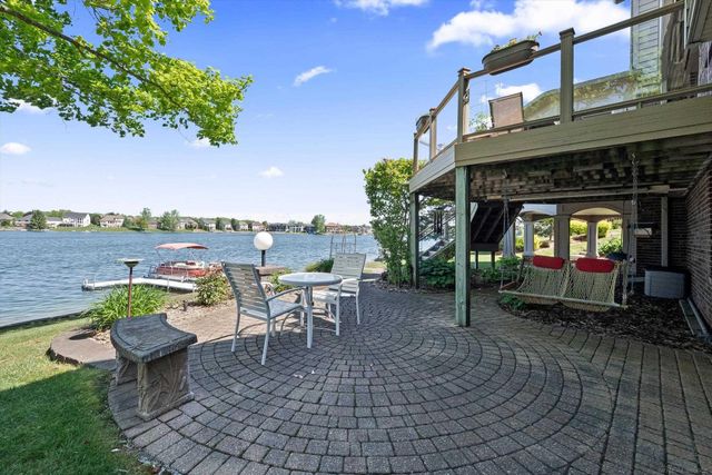 400 Lakes Edge Drive, Oxford Twp, MI 48371