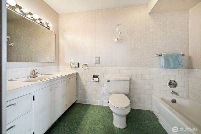 8361 NE North Shore Road, Belfair, WA 98528