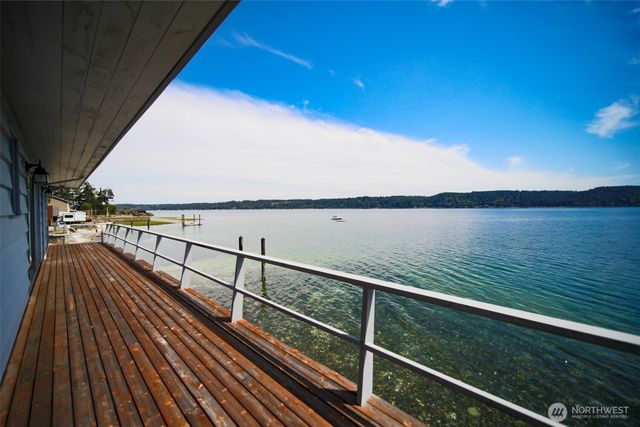 8361 NE North Shore Road, Belfair, WA 98528
