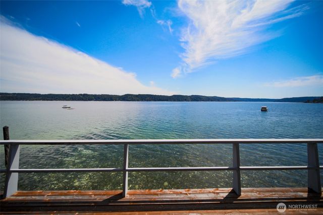 8361 NE North Shore Road, Belfair, WA 98528