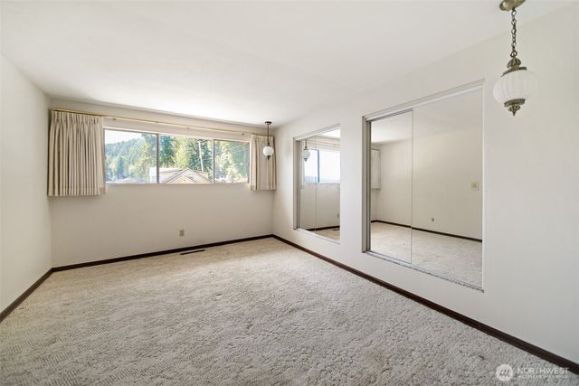 8361 NE North Shore Road, Belfair, WA 98528