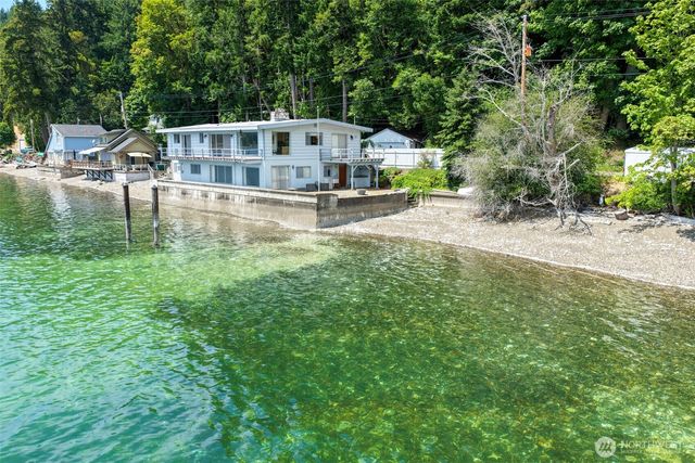 8361 NE North Shore Road, Belfair, WA 98528
