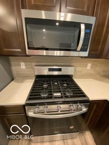 6719 Birmingham Avenue, Mccordsville, IN 46055