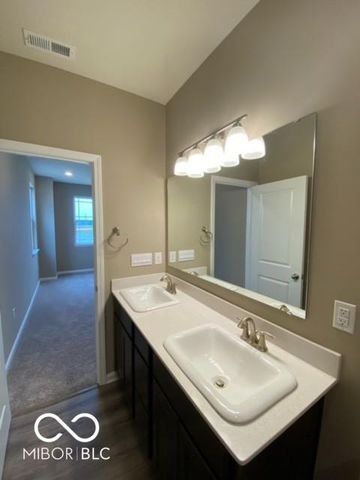 6719 Birmingham Avenue, Mccordsville, IN 46055