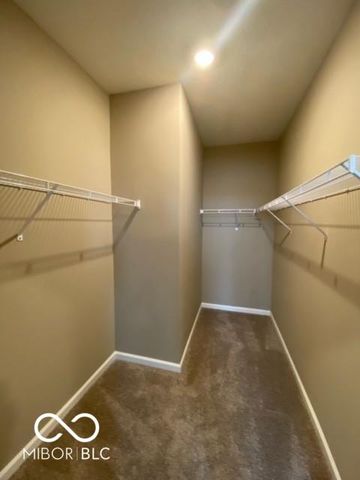 6719 Birmingham Avenue, Mccordsville, IN 46055