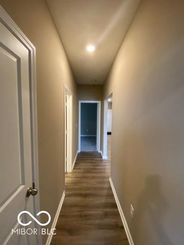 6719 Birmingham Avenue, Mccordsville, IN 46055