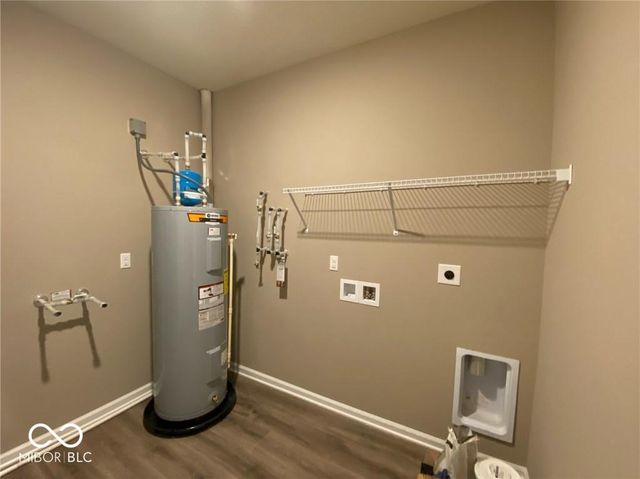 6719 Birmingham Avenue, Mccordsville, IN 46055