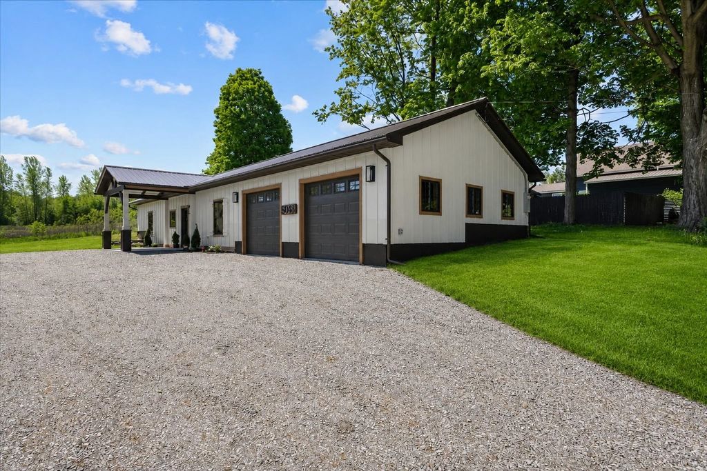 5048 Hanna Road, Franklin, VT 05454