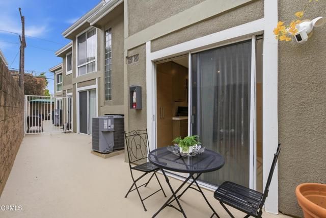 628 South Street B, Glendale, CA 91202