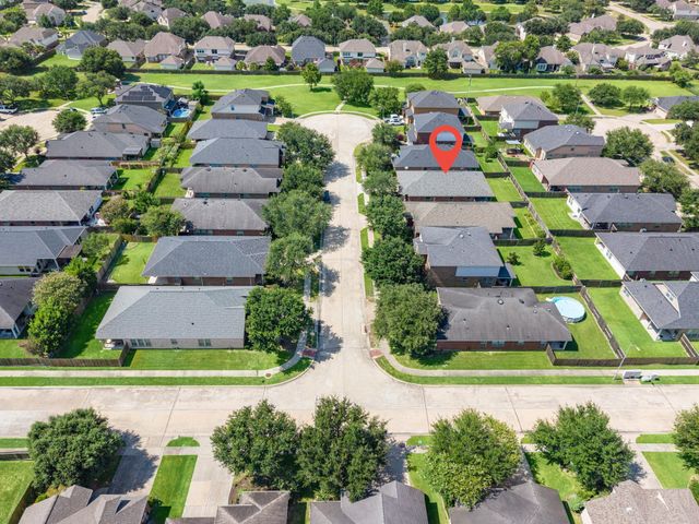 4014 Pinecrest Hollow, Houston, TX 77084