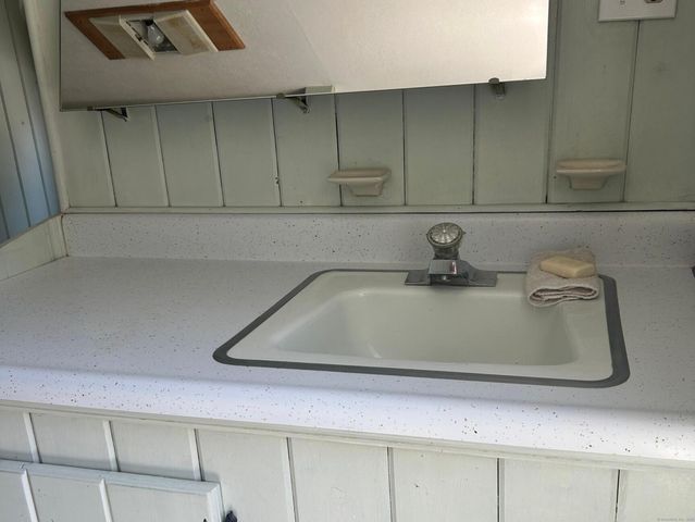 20 Argonne Terrace, Seymour, CT 06483