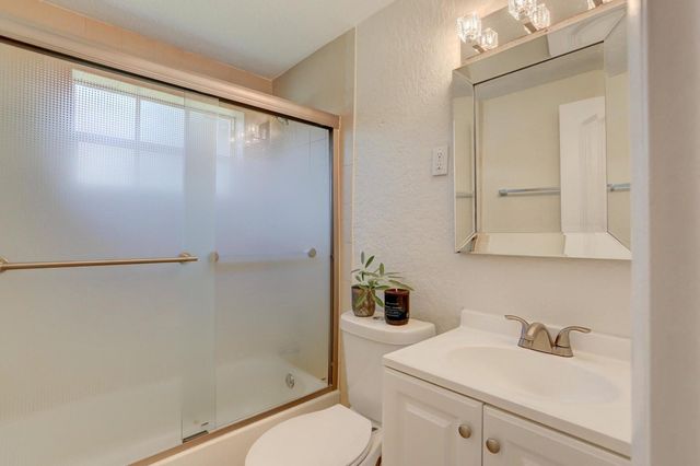 314 NW 12th Avenue, Delray Beach, FL 33444