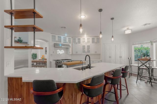 12347 N Mount Bigelow Road, Oro Valley, AZ 85755