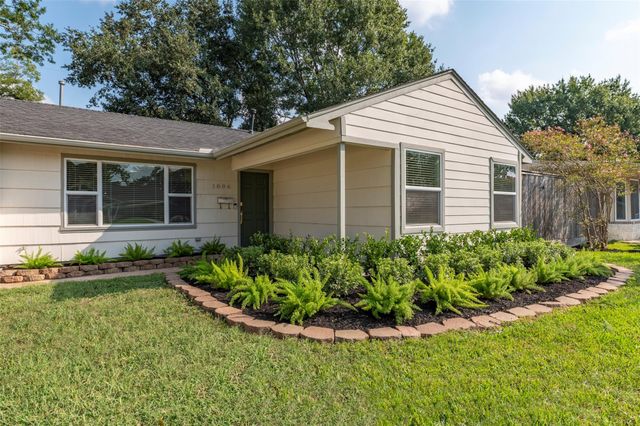1806 Gardenia Drive, Houston, TX 77018
