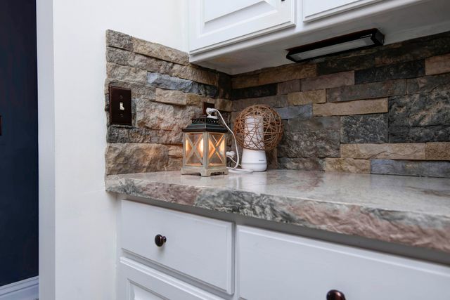 175 Split Rock Drive, Hollister, MO 65672