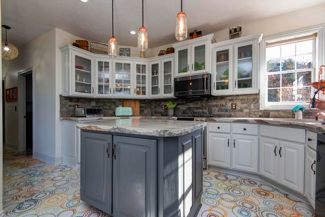 175 Split Rock Drive, Hollister, MO 65672