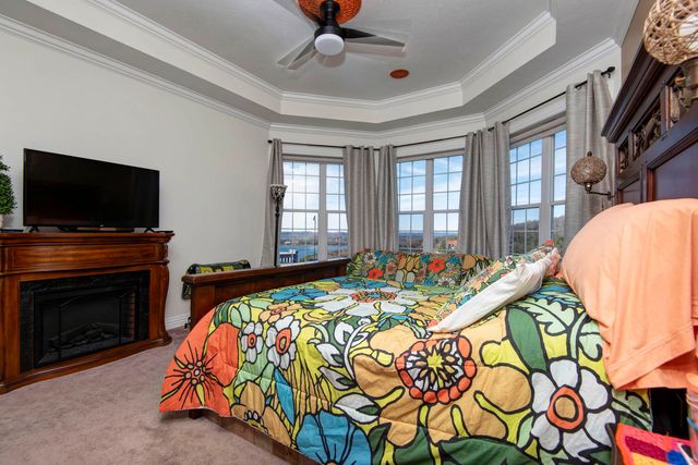 175 Split Rock Drive, Hollister, MO 65672